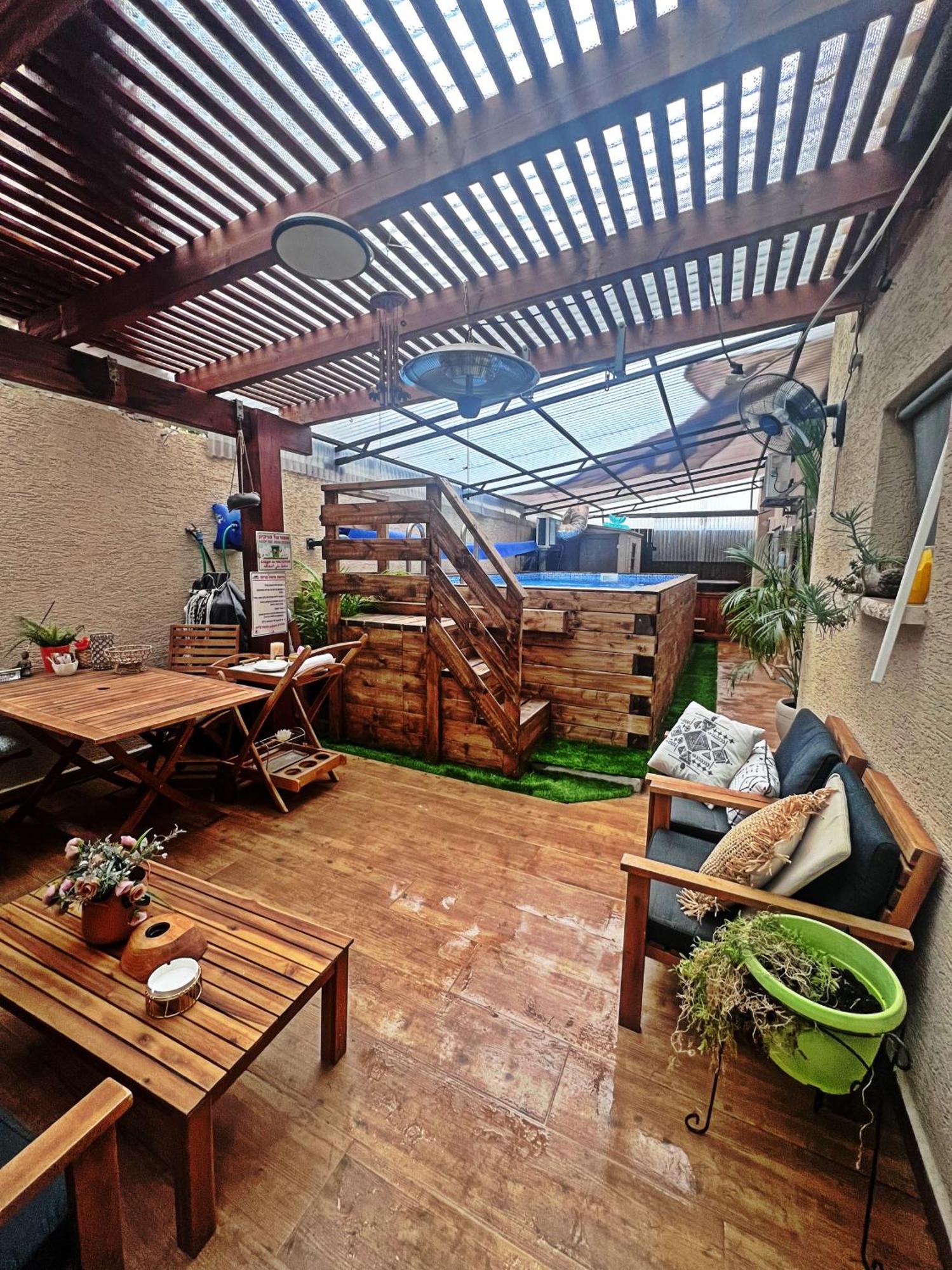 Ferienwohnung הפינה של טלי בנהריה - אירוח וספא בריאות מחומם Exterior foto