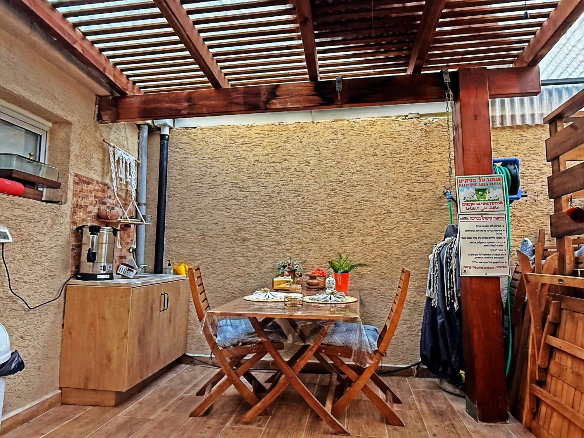 Ferienwohnung הפינה של טלי בנהריה - אירוח וספא בריאות מחומם Exterior foto